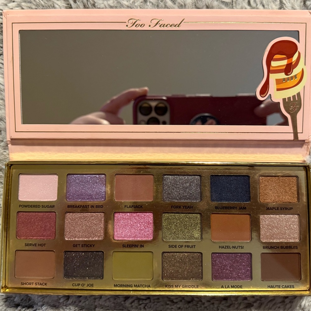 Too Faced Maple Syrup Pancakes Palette! NWT - Picture 2 of 2